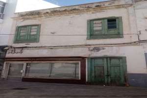 Building for sale in Arrecife Centro, Lanzarote. 