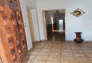 House for sale in Maneje, Arrecife, Lanzarote. 
